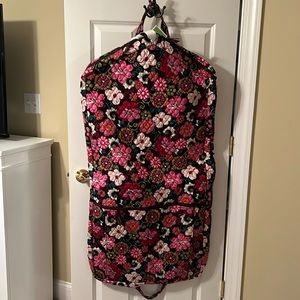 VERA BRADLEY mod floral pink garment bag